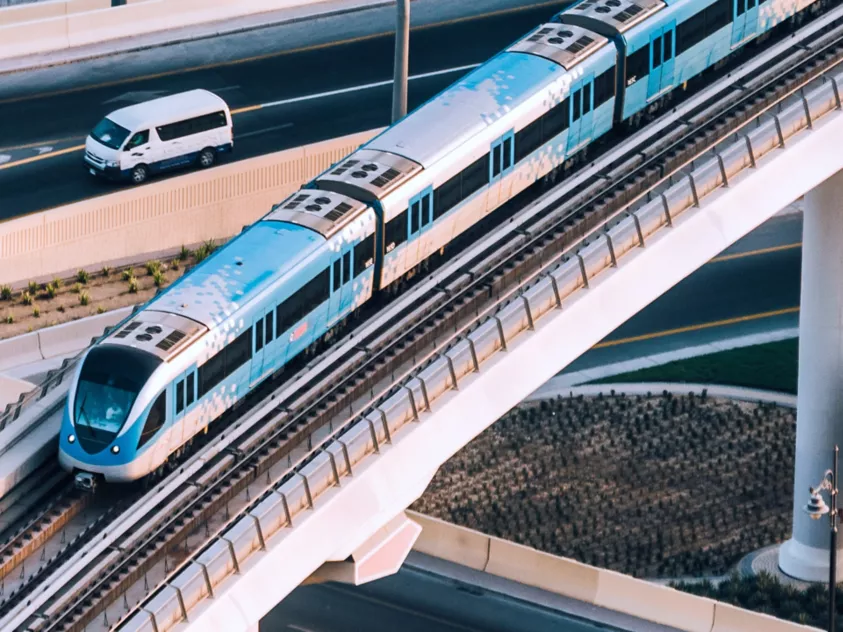 Hon Ba Rail Exp Hero 4 3 Carousel Desktop